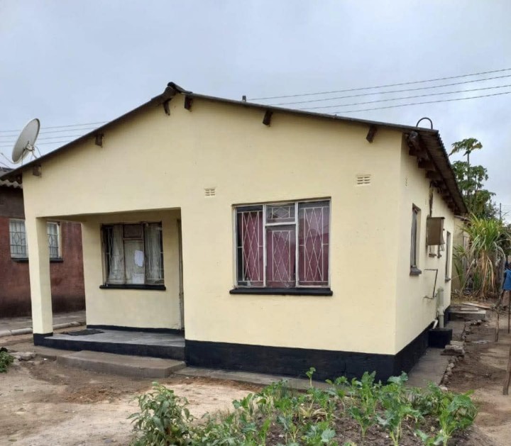 6 Bedroom House for Sale in Masvingo