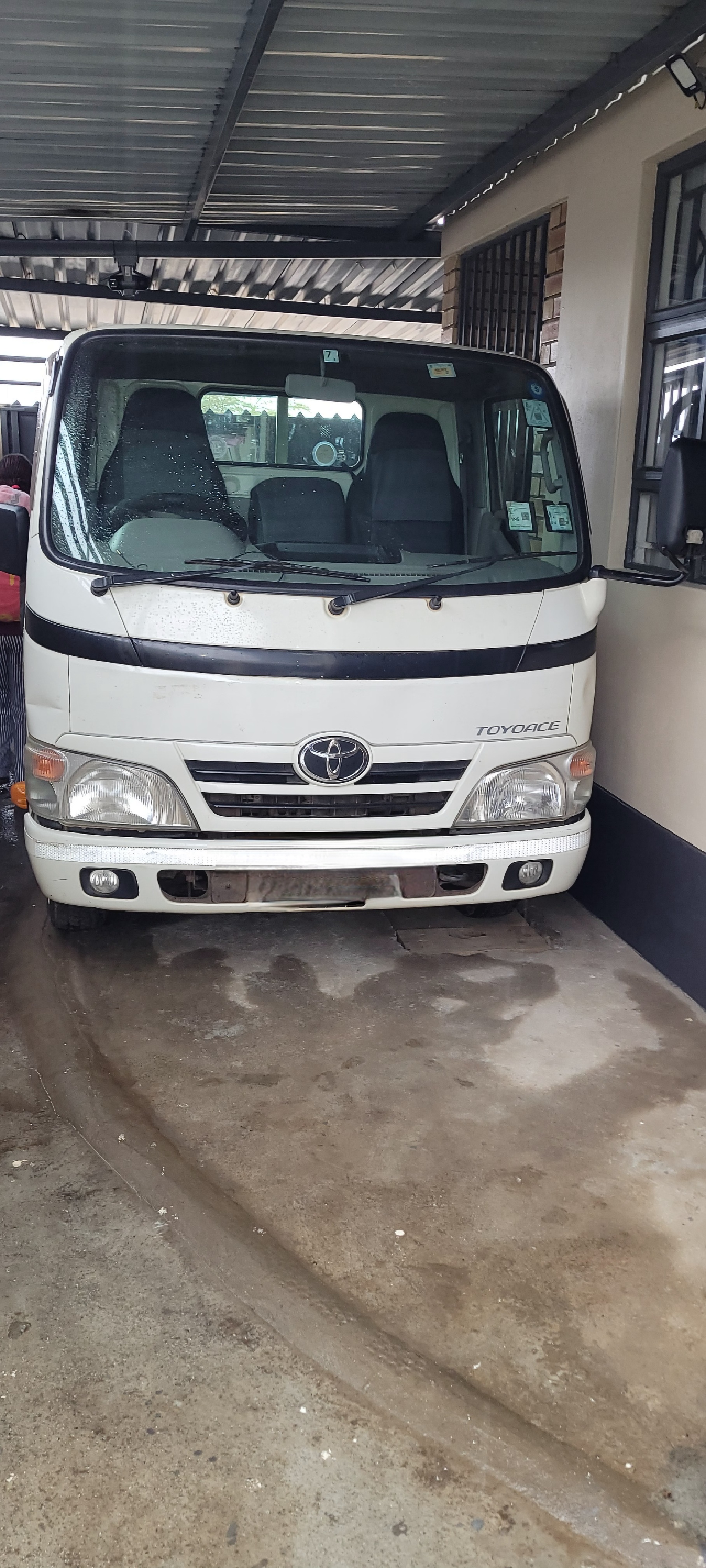 2tonne ToyoAce Truck in Highfields