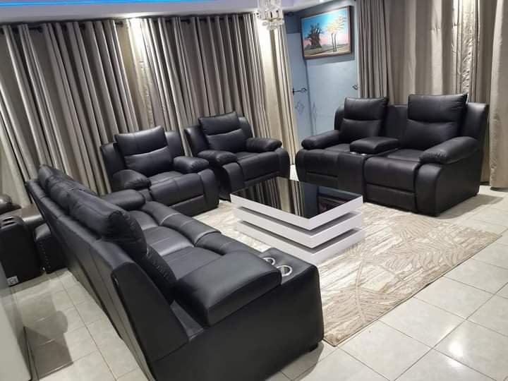 furniture in Glenvew8 willovale road harare