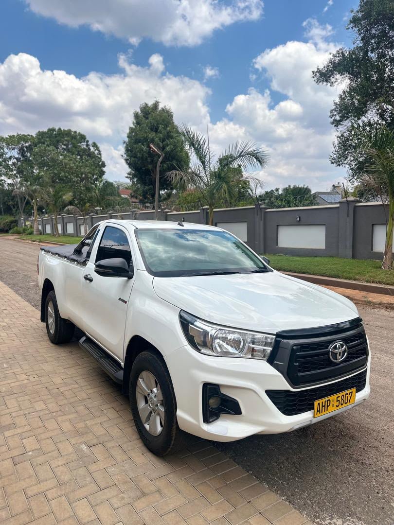 Toyota hilux 2.8 GD-6 in mt Pleasant
